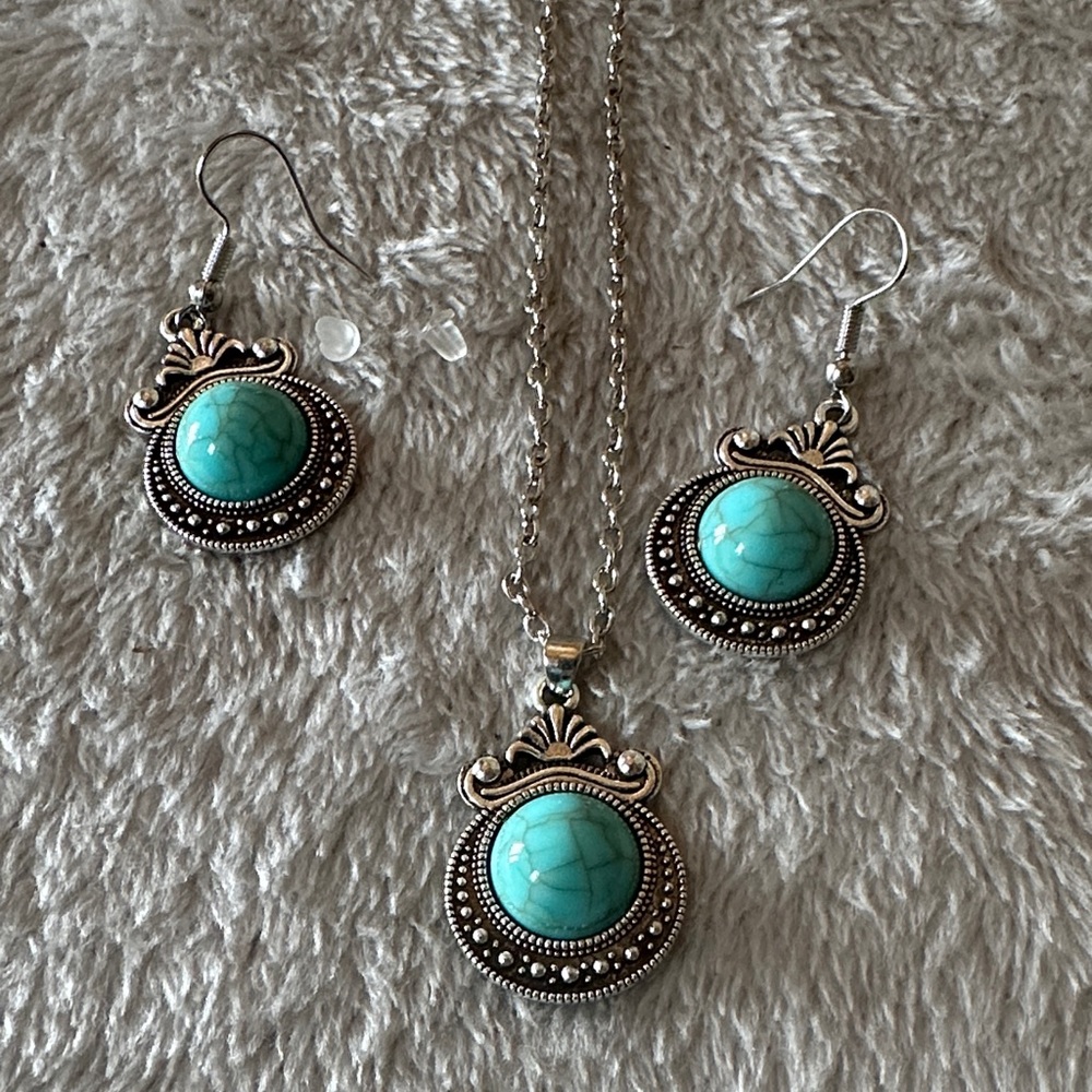 Turquoise and Silver Jewelry Set, circle with crown design